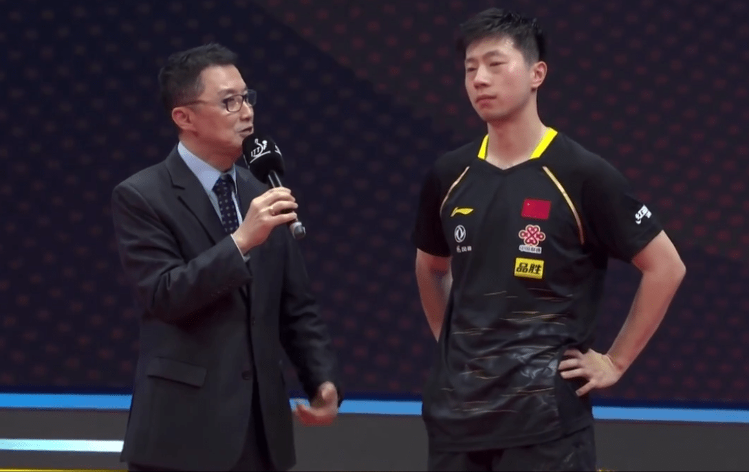 爱游戏-巴黎圣日耳曼训练开放日，今夜队长鼓劲引欢呼，全明星赛在即，临场指挥获称赞