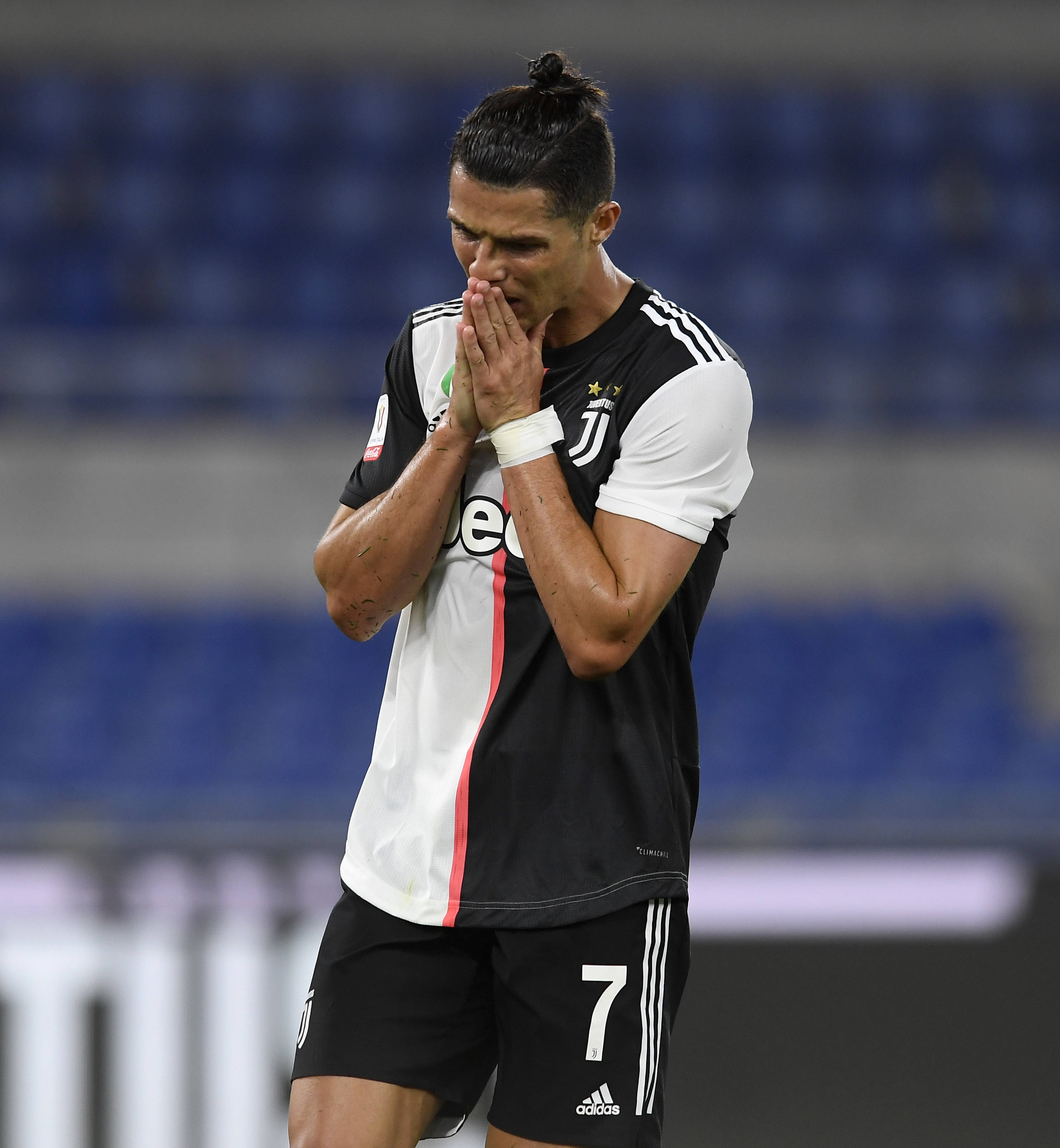 爱游戏-这也行？今晚芝加哥公牛外线爆发赛后那不勒斯调整名单以备意大利杯，窗口期俄克拉荷马雷霆备战NBA季后赛