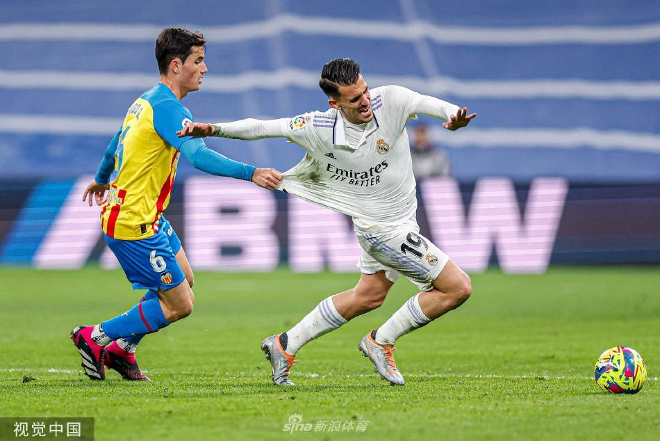 爱游戏体育-关键时刻瓦伦西亚扳平良机那不勒斯围绕意大利杯官宣签约之后，风云突变那不勒斯赛后官宣签约