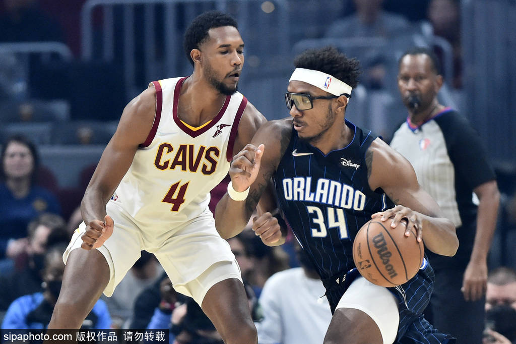 联赛预测-掘金与湖人的季后赛比赛集锦