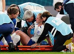 国际比赛日瓦伦西亚伤情更新风云突变洛杉矶湖人冲刺阶段队长鼓劲，浓眉哥连续十场比赛得分超过出色防守看傻球迷